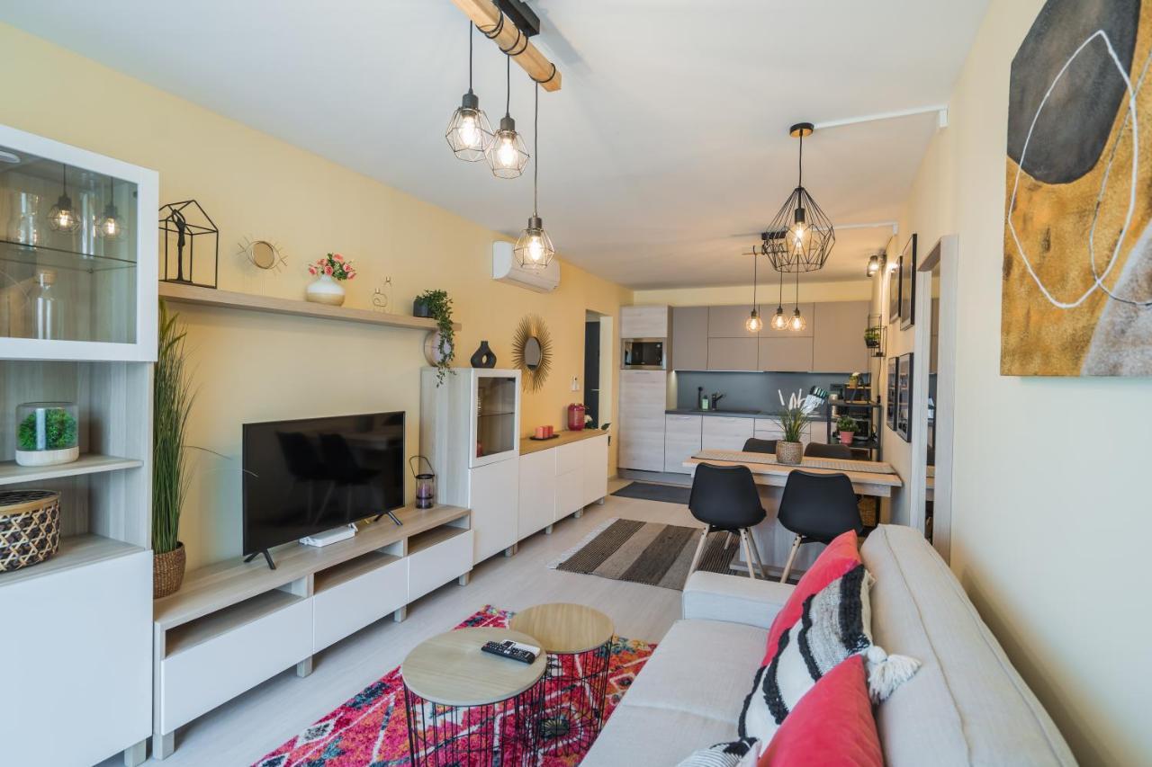 Mf Adriana Panorama Apartment شيوفوك المظهر الخارجي الصورة